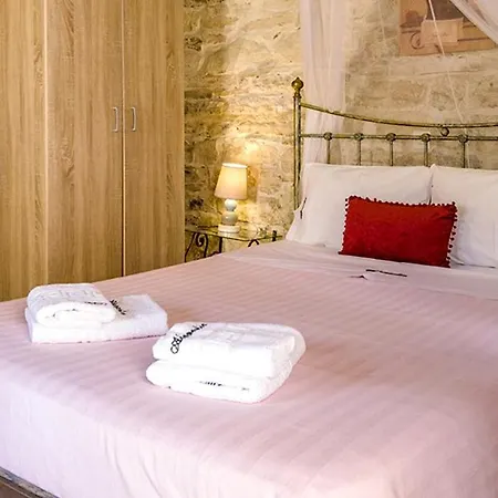 Adamantia Traditional Village Hotel Mpogdanatika