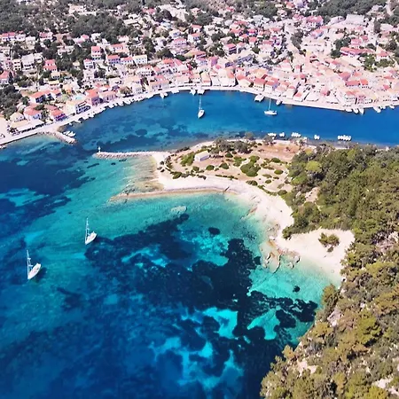 Adamantia Traditional Village Ξενοδοχείο *