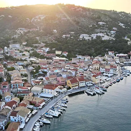 Adamantia Traditional Village מלון *