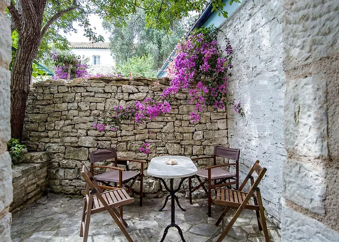 Ξενοδοχείο Adamantia Traditional Village Mpogdanatika