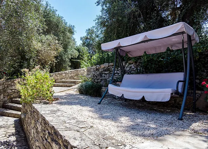 Adamantia Traditional Village Ξενοδοχείο Mpogdanatika