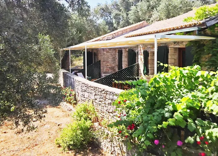 Ξενοδοχείο Adamantia Traditional Village Mpogdanatika